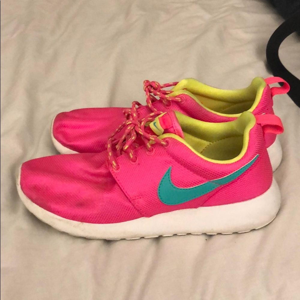 Nike Roshe Runs